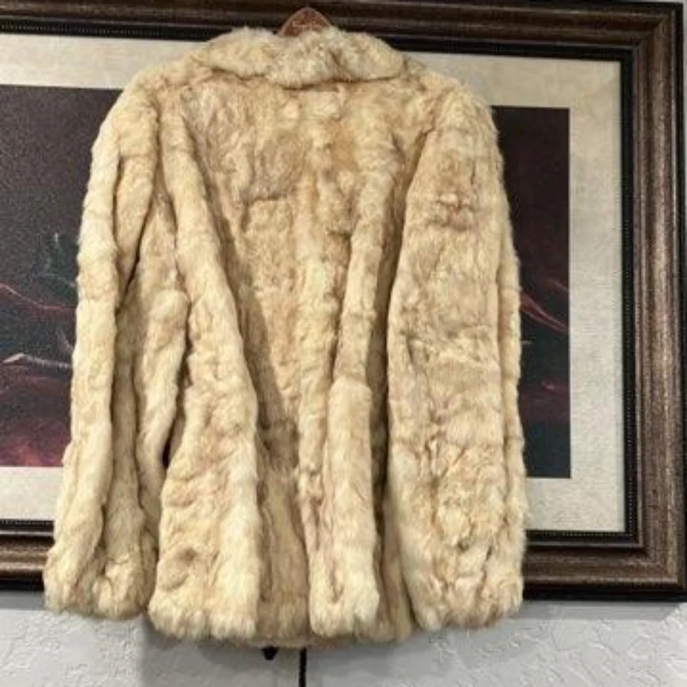 Made Korea Rabbit Fur - Picture 2 of 11